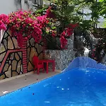 Ξενοδοχείο Hildegard 3*