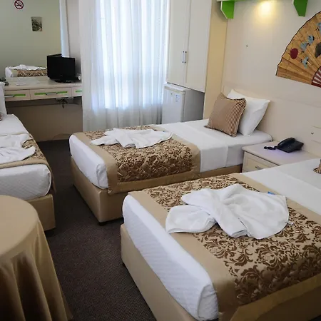Hildegard Hotel 2*